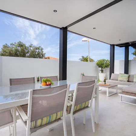 度假居 Ocean Vibes With Sea View And Private Heated Pool