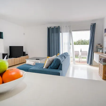 Holiday home Ocean Vibes With Sea View And Private Heated Pool Callao Salvaje