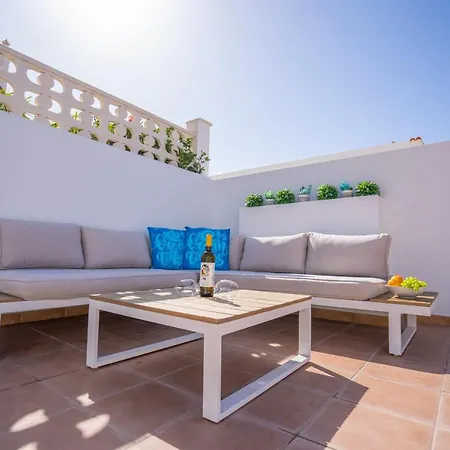 Ocean Vibes With Sea View And Private Heated Pool Holiday home Callao Salvaje
