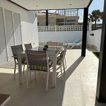 Holiday home Ocean Vibes With Sea View And Private Heated Pool *