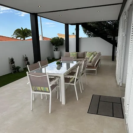 Holiday home Ocean Vibes With Sea View And Private Heated Pool Callao Salvaje